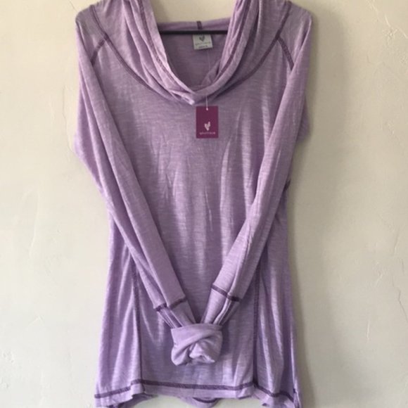 YOUNIQUE Tops - 💋 NWT LILAC SOFT HOODIE w/thumb hole sleeves